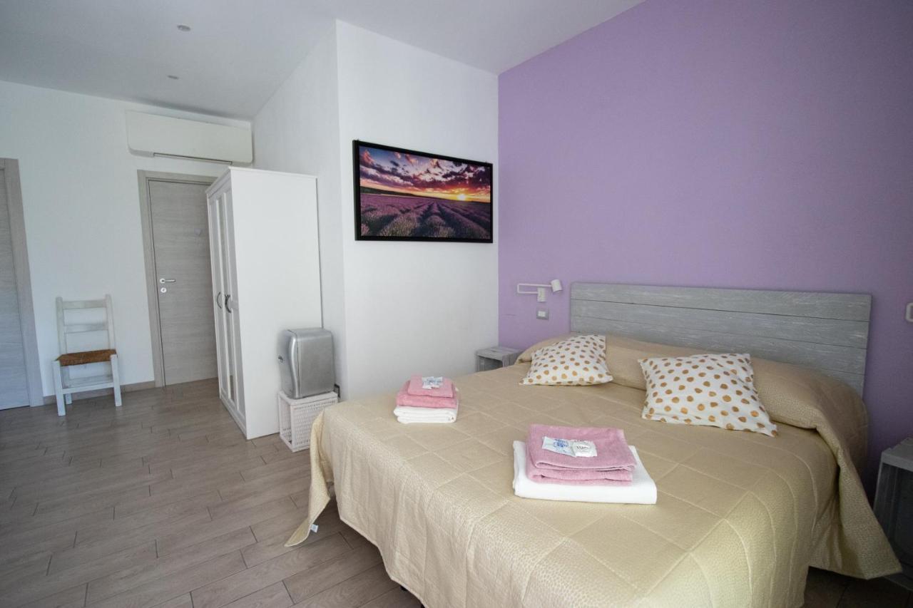 Un Posto Al Sole Bed & Breakfast Molino Nuovo  Luaran gambar