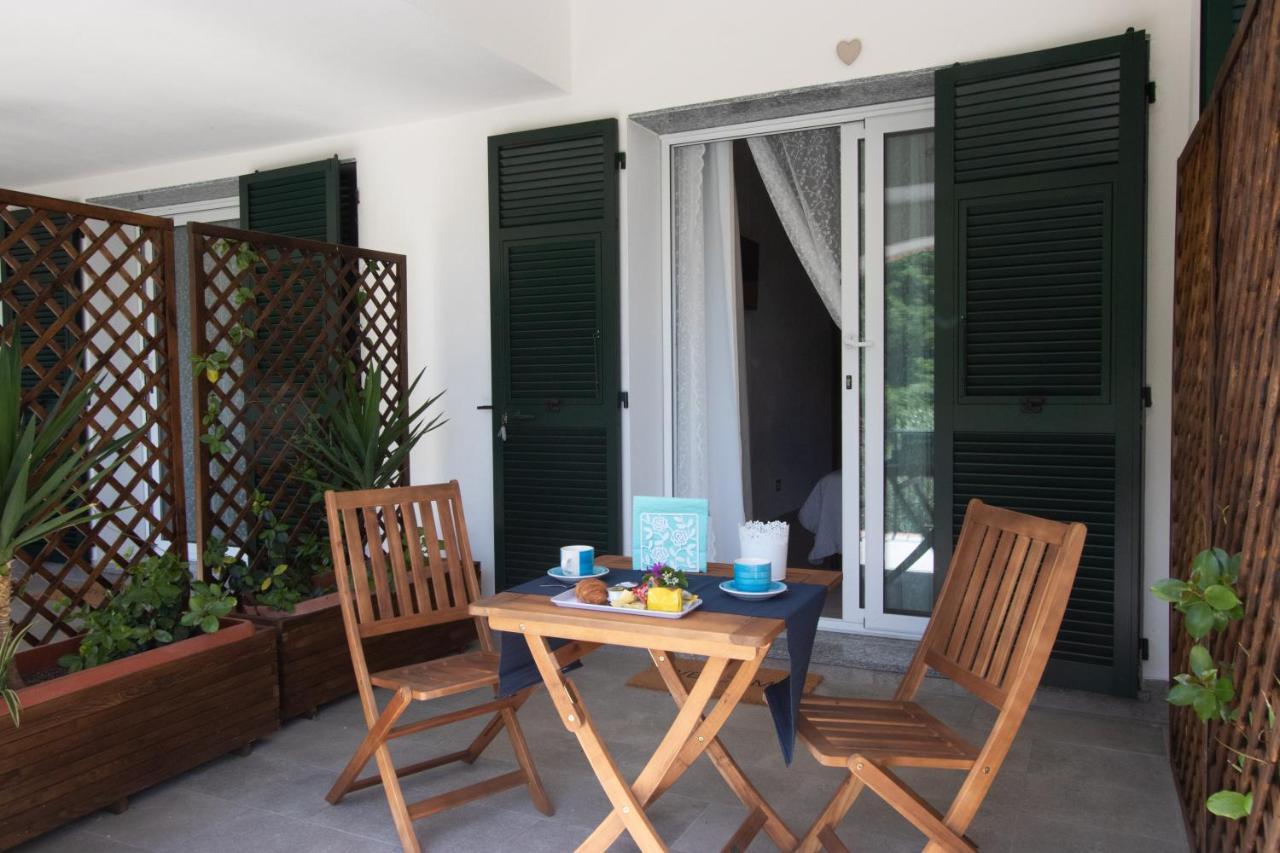 Un Posto Al Sole Bed & Breakfast Molino Nuovo  Luaran gambar