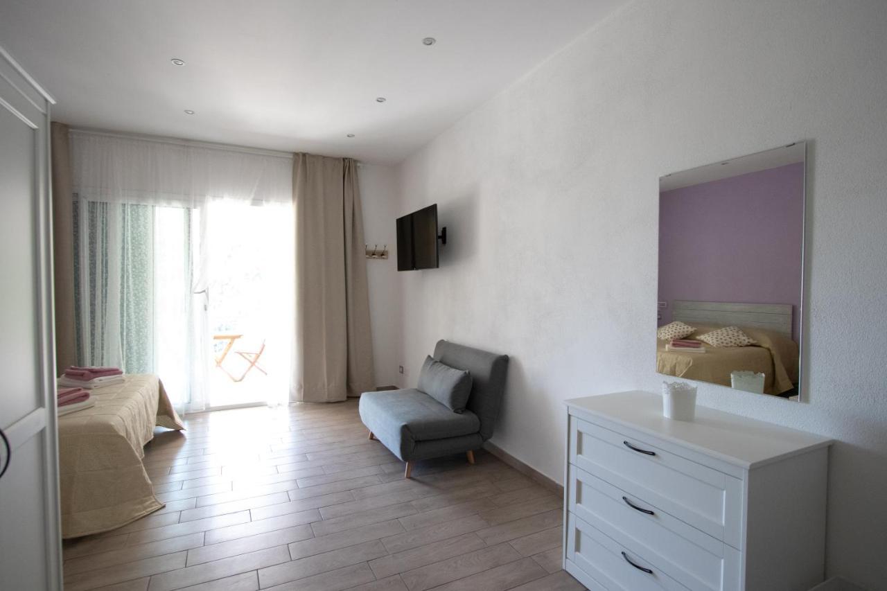 Un Posto Al Sole Bed & Breakfast Molino Nuovo  Luaran gambar