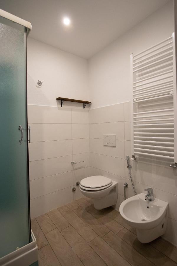 Un Posto Al Sole Bed & Breakfast Molino Nuovo  Luaran gambar
